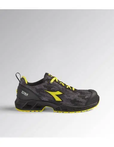 Marque Chaussures de securité basses SHARK STABLE IMPACT LOW S3 SRC ESD 701.177671C2541 – Diadora