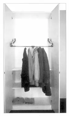 HAFELEACCESSOIRES POUR PLACARDS ET MEUBLES Petit Prix